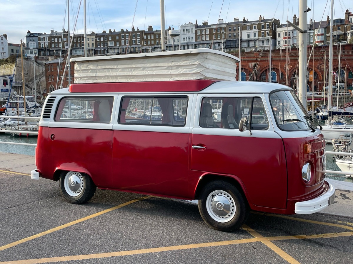1972 Volkswagen T2 Camper Van / Bus Image 6